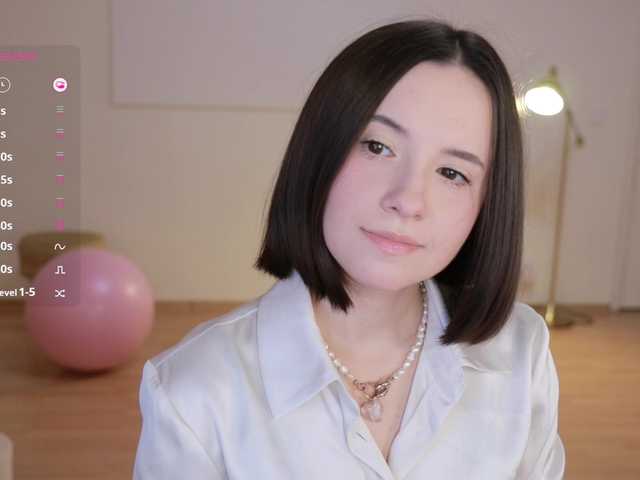 -FemaleEssence- from BongaCams is Freechat