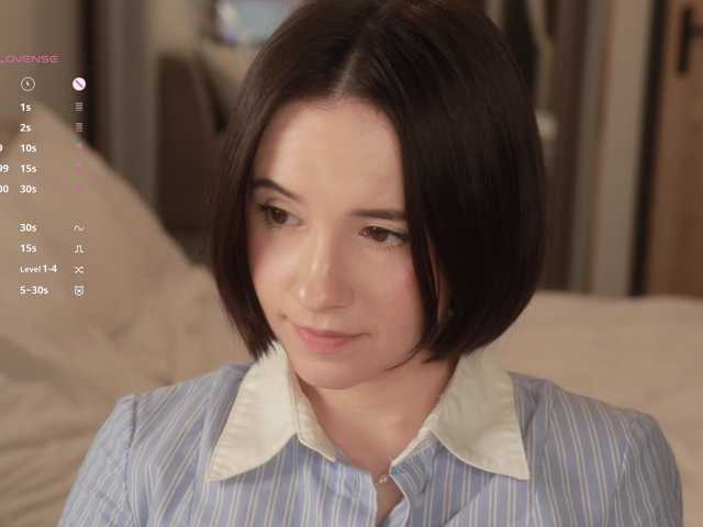 -FemaleEssence-'s BongaCams show and profile