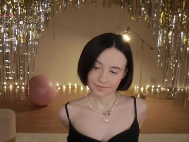 -FemaleEssence-'s BongaCams show and profile