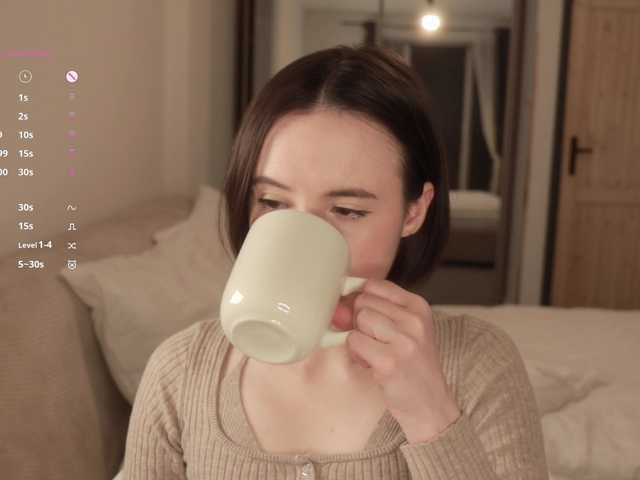 -FemaleEssence-'s BongaCams show and profile