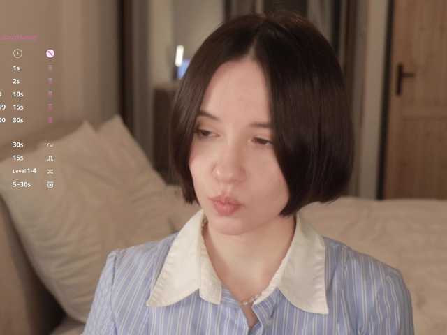 -FemaleEssence-'s BongaCams show and profile