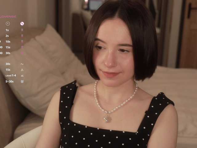 -FemaleEssence-'s BongaCams show and profile