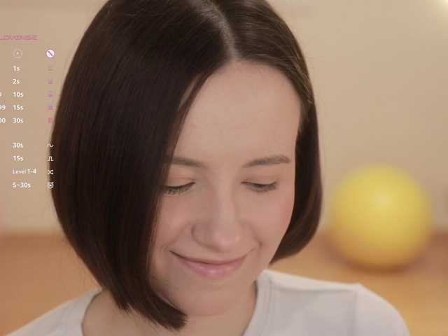 -FemaleEssence-'s BongaCams show and profile