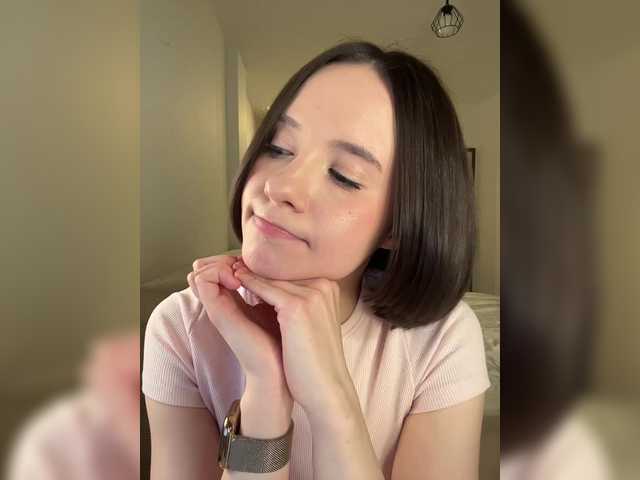 -FemaleEssence- from BongaCams is Freechat