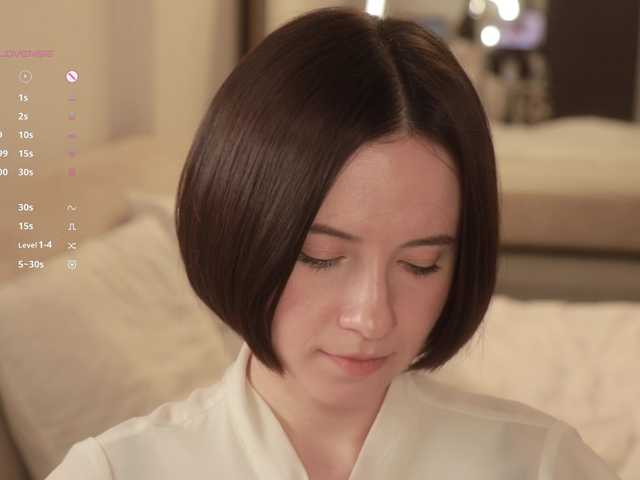 -FemaleEssence-'s BongaCams show and profile