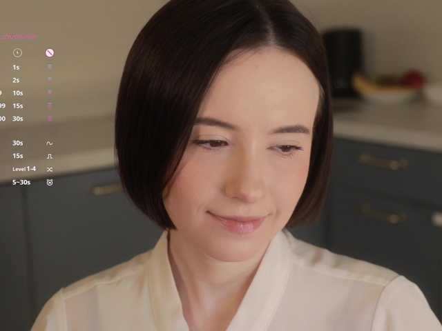 -FemaleEssence-'s BongaCams show and profile