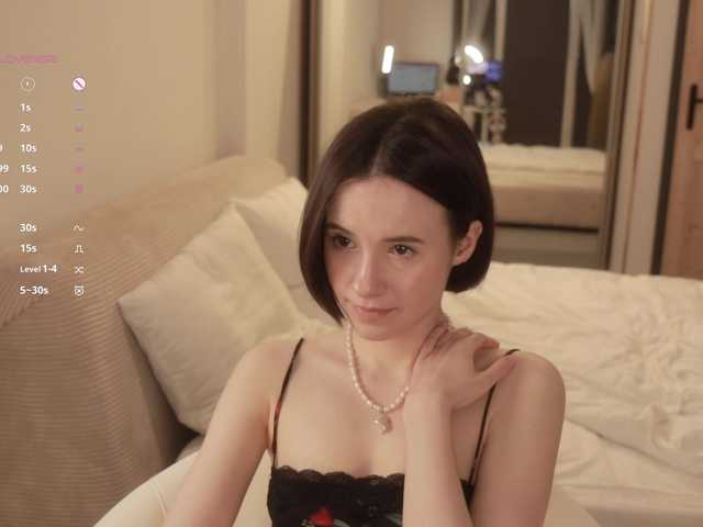 -FemaleEssence-'s BongaCams show and profile