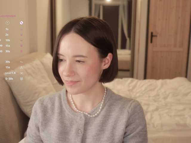 видео -FemaleEssence-