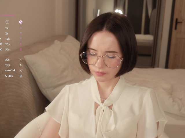 -FemaleEssence-'s BongaCams show and profile