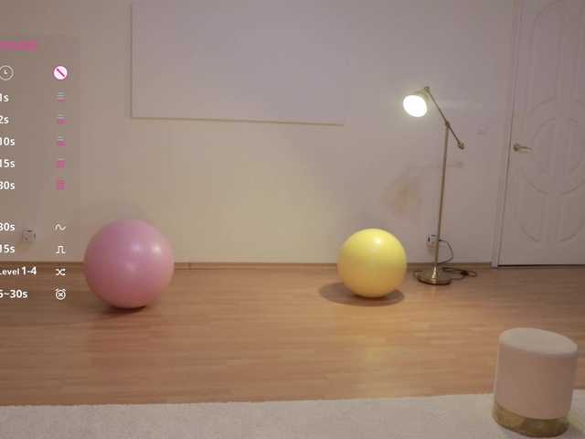 -FemaleEssence- from BongaCams is Freechat