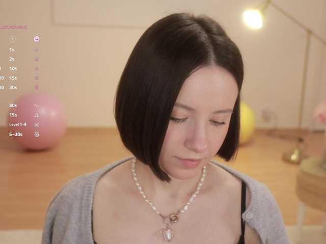 -FemaleEssence- Live Cam on BongaCams