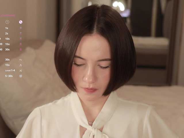 -FemaleEssence-'s BongaCams show and profile