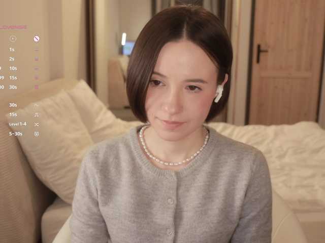 -FemaleEssence-'s BongaCams show and profile