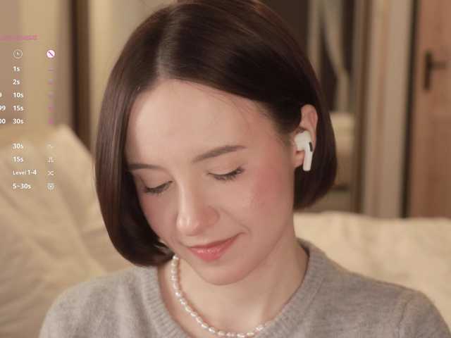 -FemaleEssence-'s BongaCams show and profile