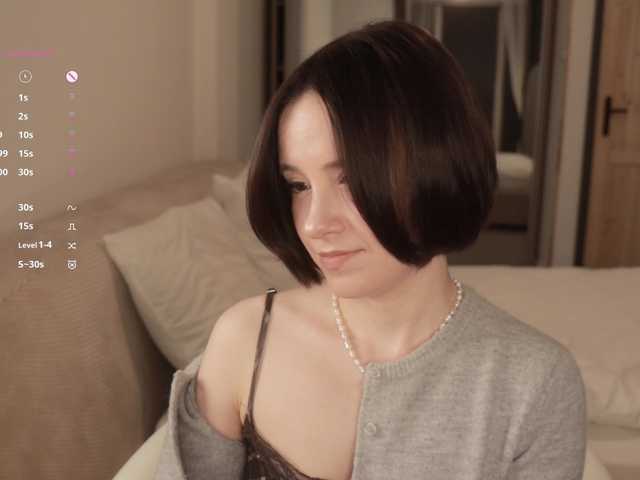 -FemaleEssence-'s BongaCams show and profile