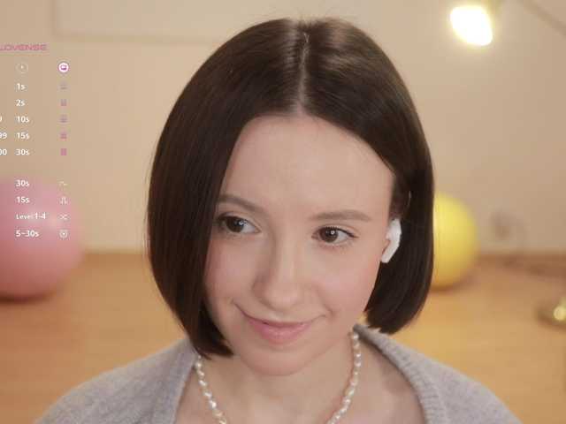 -FemaleEssence-'s BongaCams show and profile