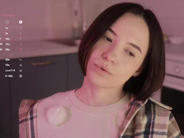 -FemaleEssence-'s BongaCams show and profile