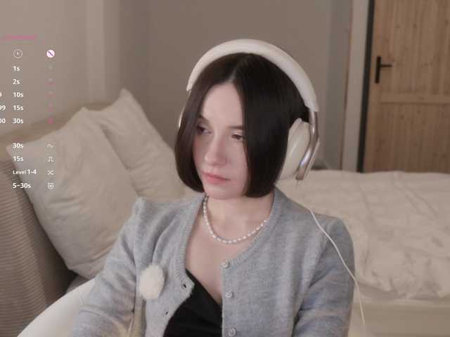 видео -FemaleEssence-