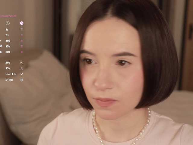 -FemaleEssence-'s BongaCams show and profile