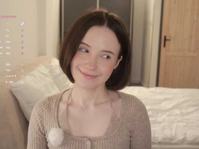 -FemaleEssence-'s BongaCams show and profile