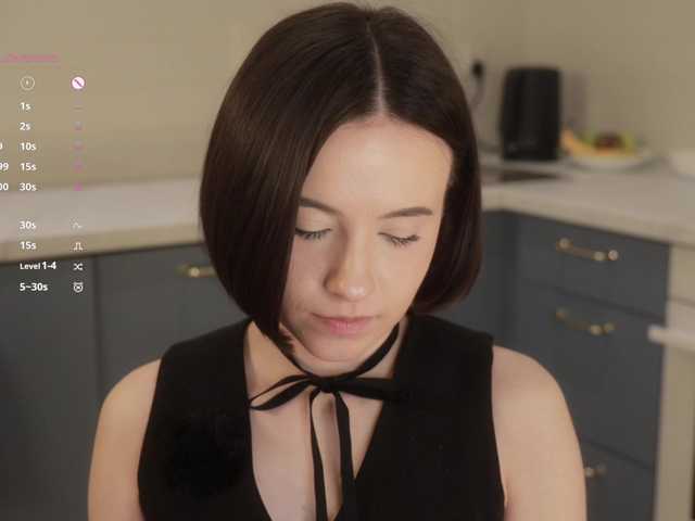 -FemaleEssence-'s BongaCams show and profile