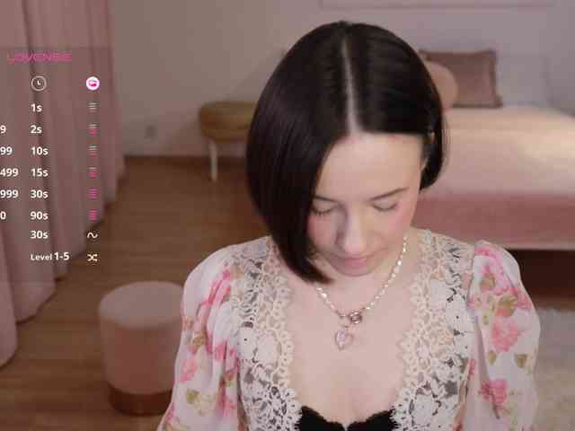 -FemaleEssence- Live Webcam on BongaCams