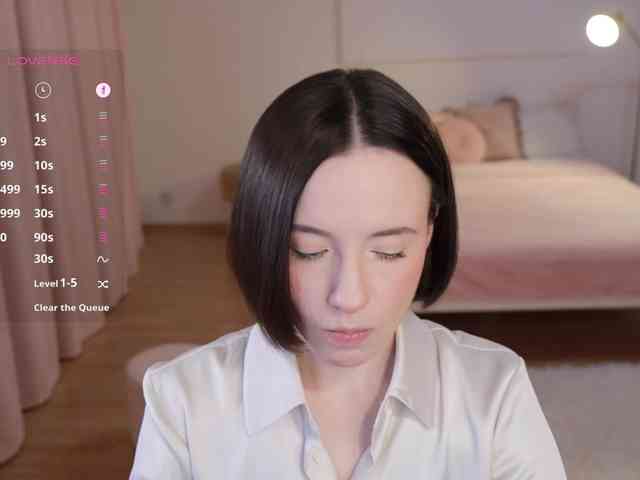 MissEssie webcam