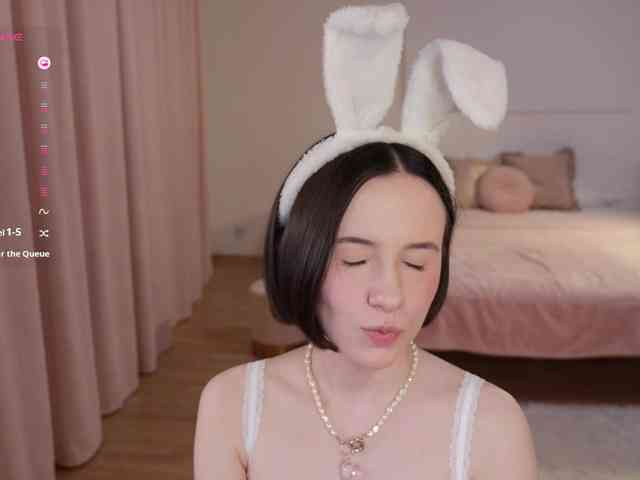 MissEssie webcam