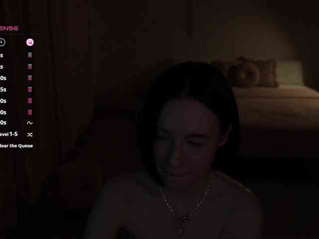 MissEssie webcam