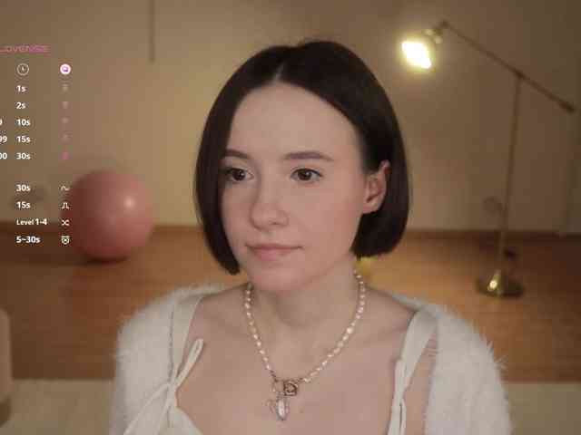 -FemaleEssence- -FemaleEssence-