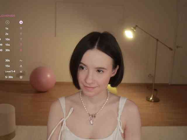 -FemaleEssence- -FemaleEssence-