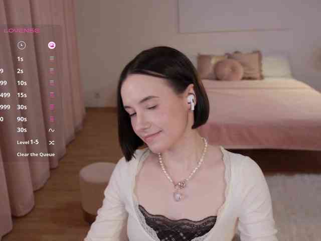MissEssie webcam