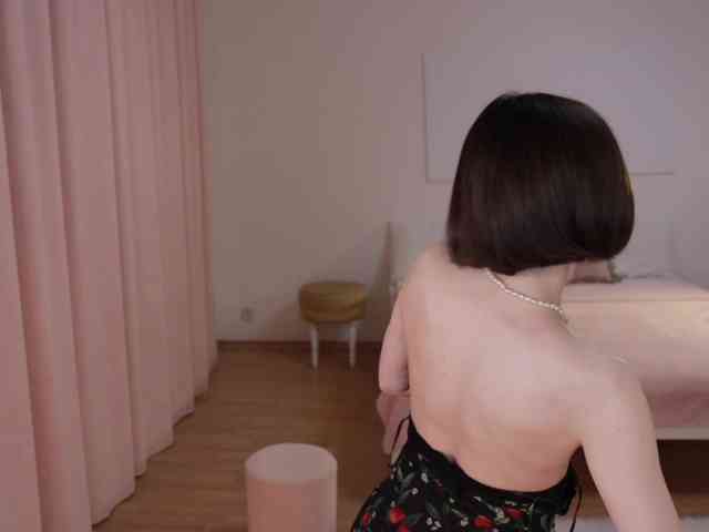 MissEssie webcam