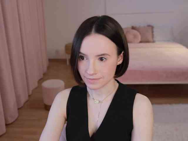MissEssie webcam