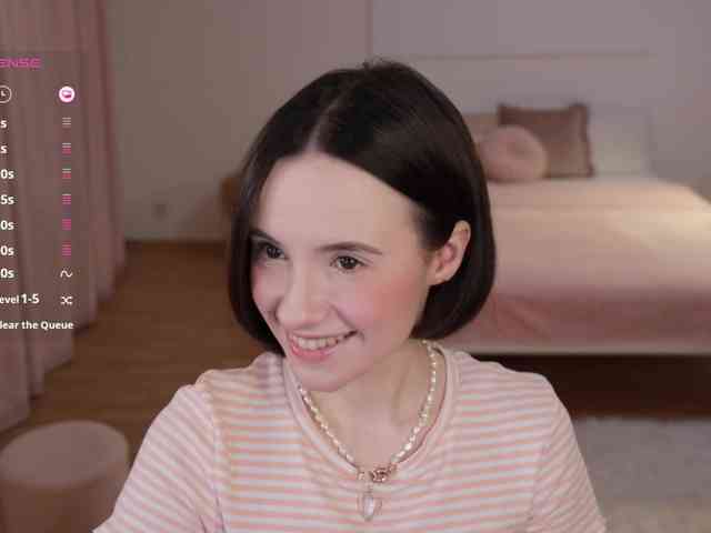 MissEssie webcam