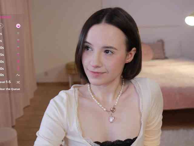 sexcam chatroom -FemaleEssence-