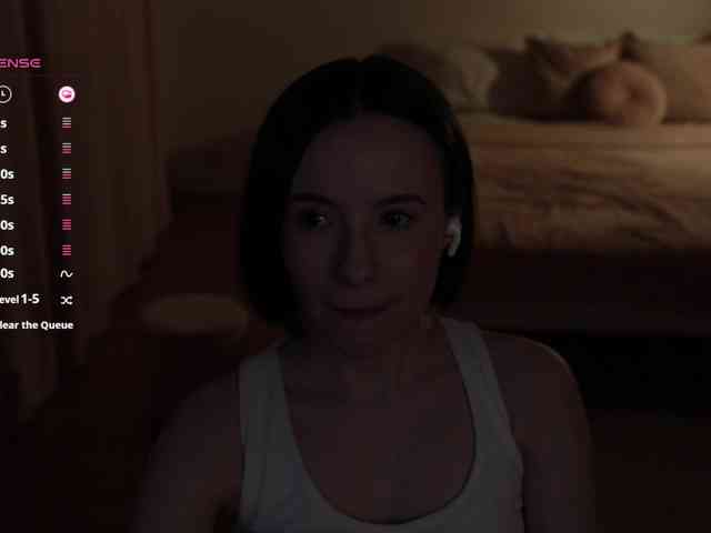 MissEssie webcam