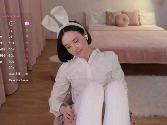 MissEssie webcam