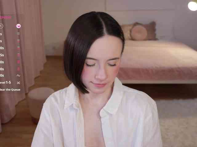 MissEssie webcam