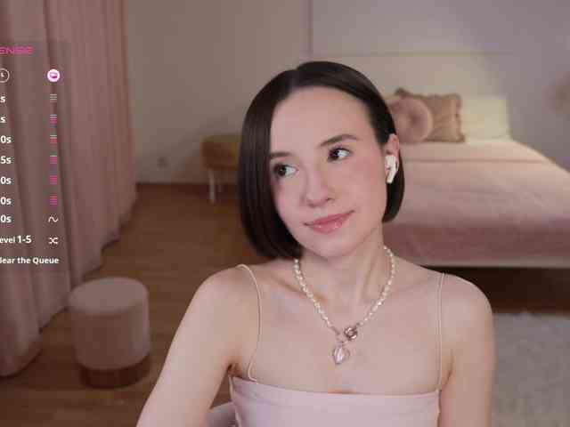 MissEssie webcam