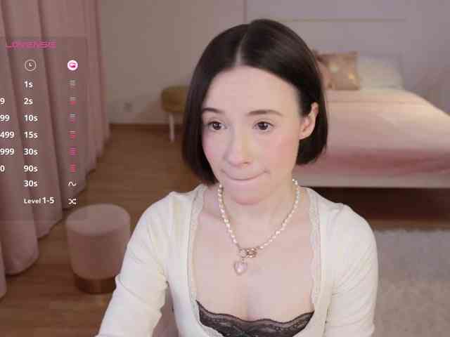 MissEssie webcam