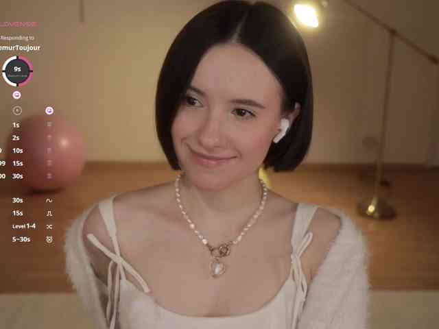 -FemaleEssence- -FemaleEssence-