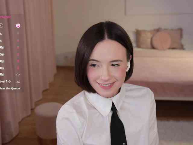 MissEssie webcam