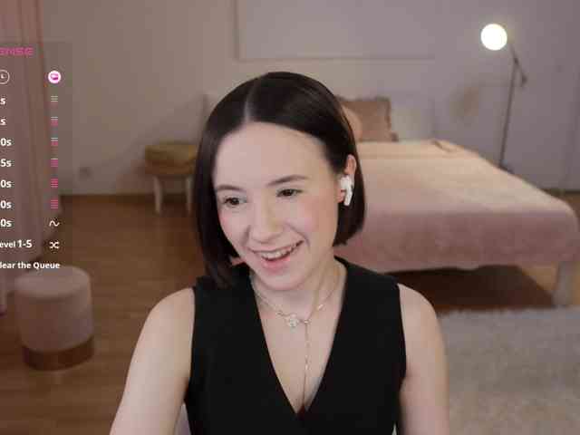 MissEssie webcam