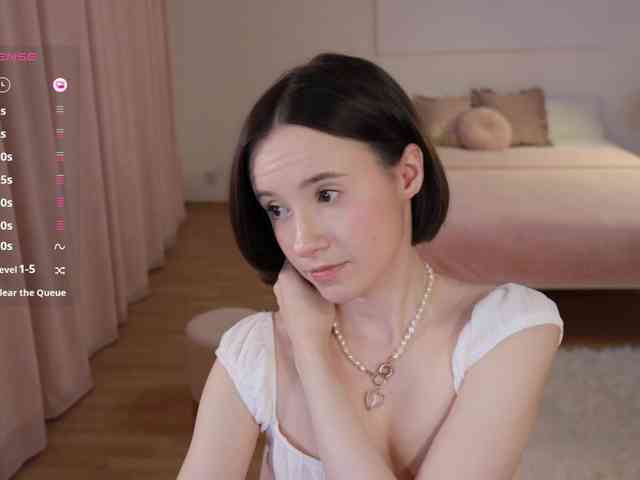 MissEssie webcam