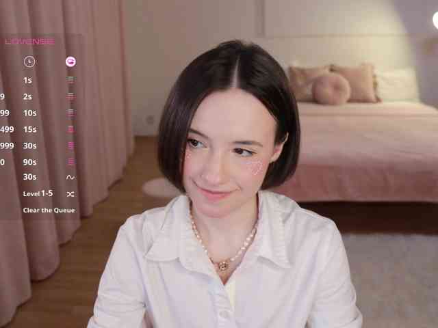 MissEssie webcam