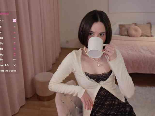 -FemaleEssence-