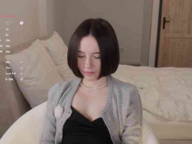 -FemaleEssence- -FemaleEssence-