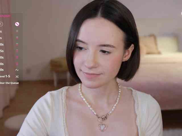 MissEssie webcam