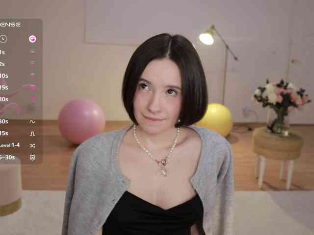 -FemaleEssence- Live Webcam on BongaCams
